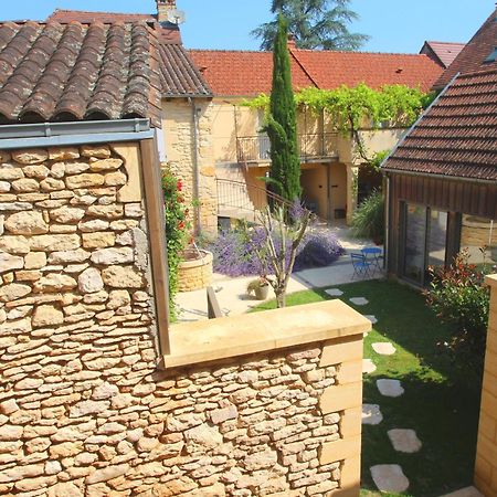 Logis Hotel Archambeau Thonac 외부 사진