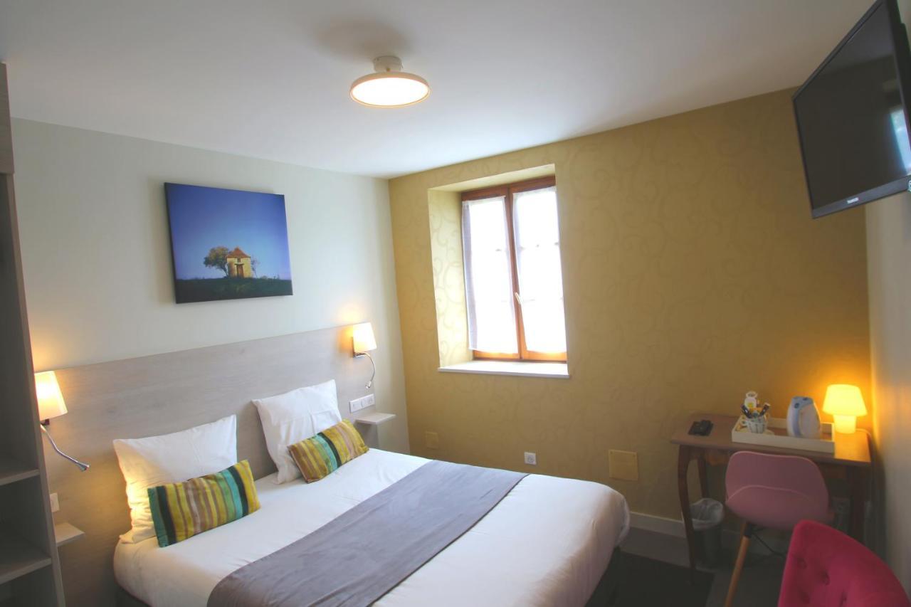 Logis Hotel Archambeau Thonac 외부 사진